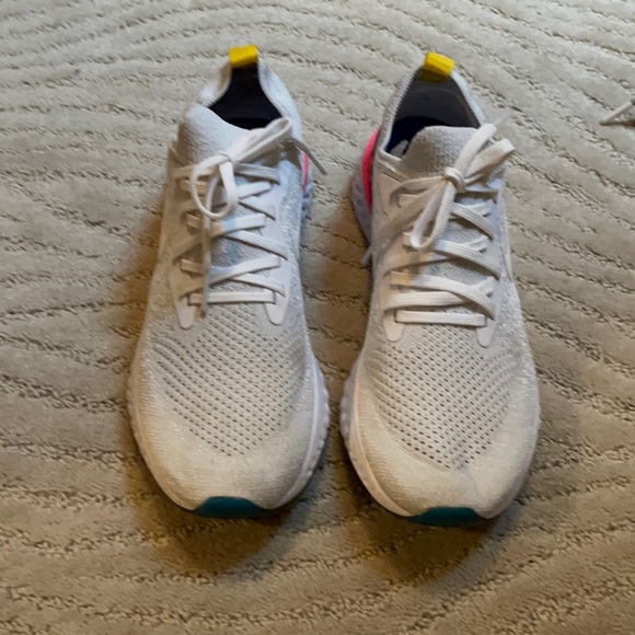 nike epic react running warehouse